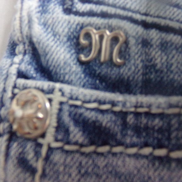 MissMe - Picture 5 of 10